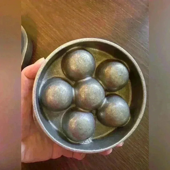 4 Escargot/ebelskiver Pans. 6 Compartment. Vintage. Metal. Heavy. Pre-owned - Picture 2 of 10